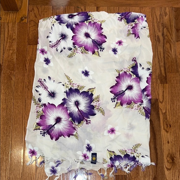 Other - White & Purple Hawaiian Aloha Beach Sarong Wrap OS